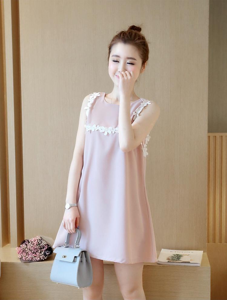 Đầm suông kết hoa mai BY8047