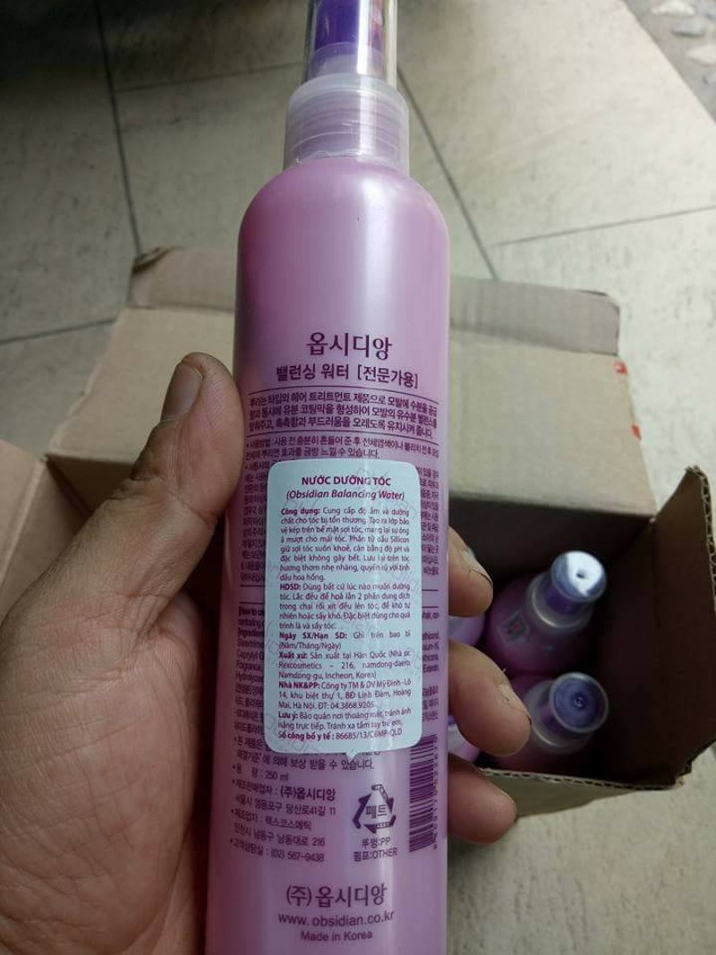 Xịt dưỡng tóc siêu mềm mượt Obsidian Professional Balancing Water Hàn Quốc 250ml Tặng kèm móc khoá