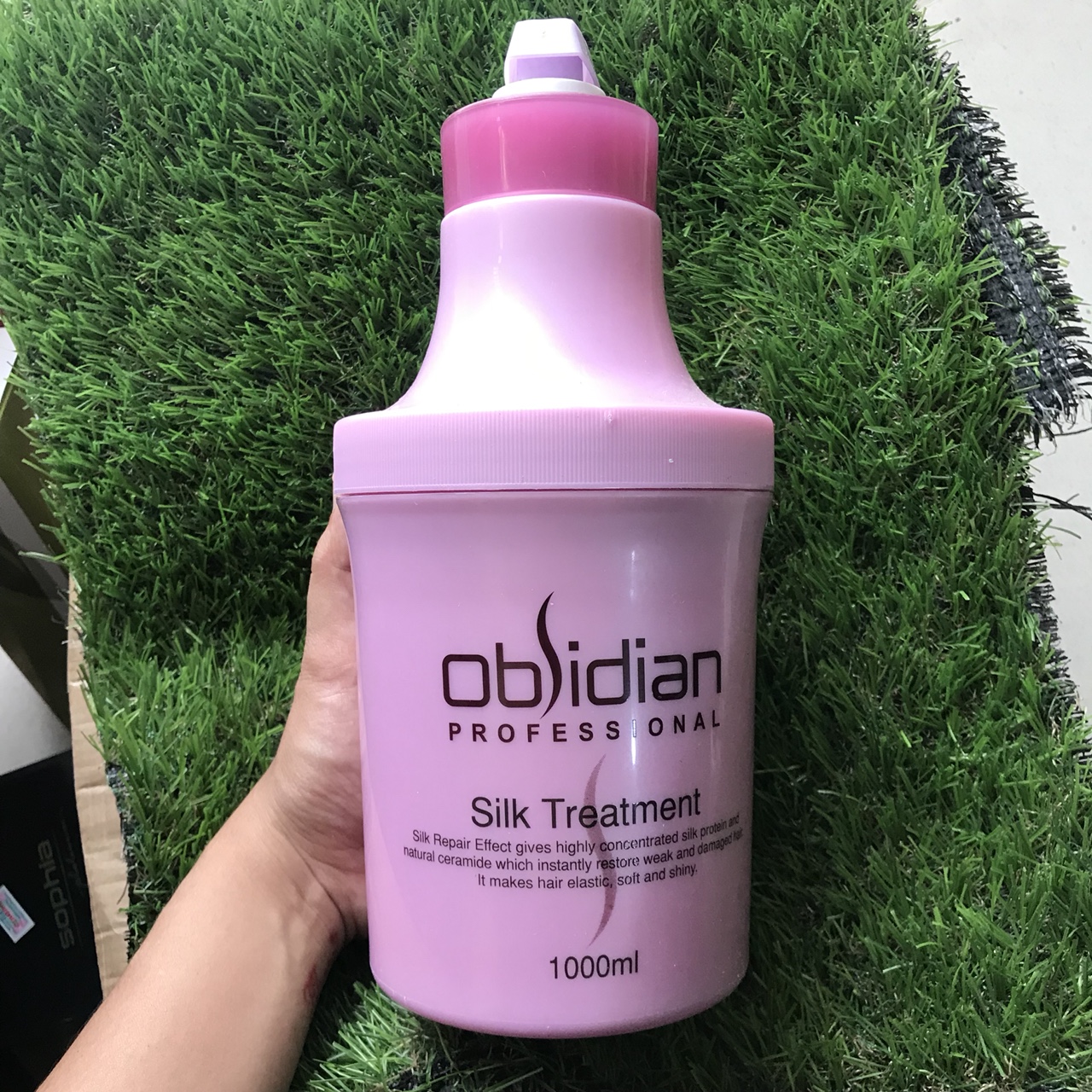 Hấp dầu dưỡng tóc siêu mềm mượt Obsidian Silk Treatment 1000ml tặng kèm móc khóa