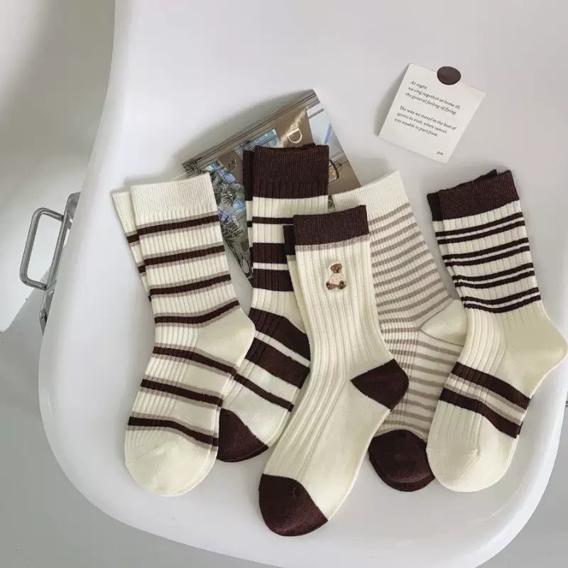 SET 5 ĐÔI TẤT NỮ GẤU KẺ CAO CỔ DỄ THƯƠNG DÀNH CHO NỮ