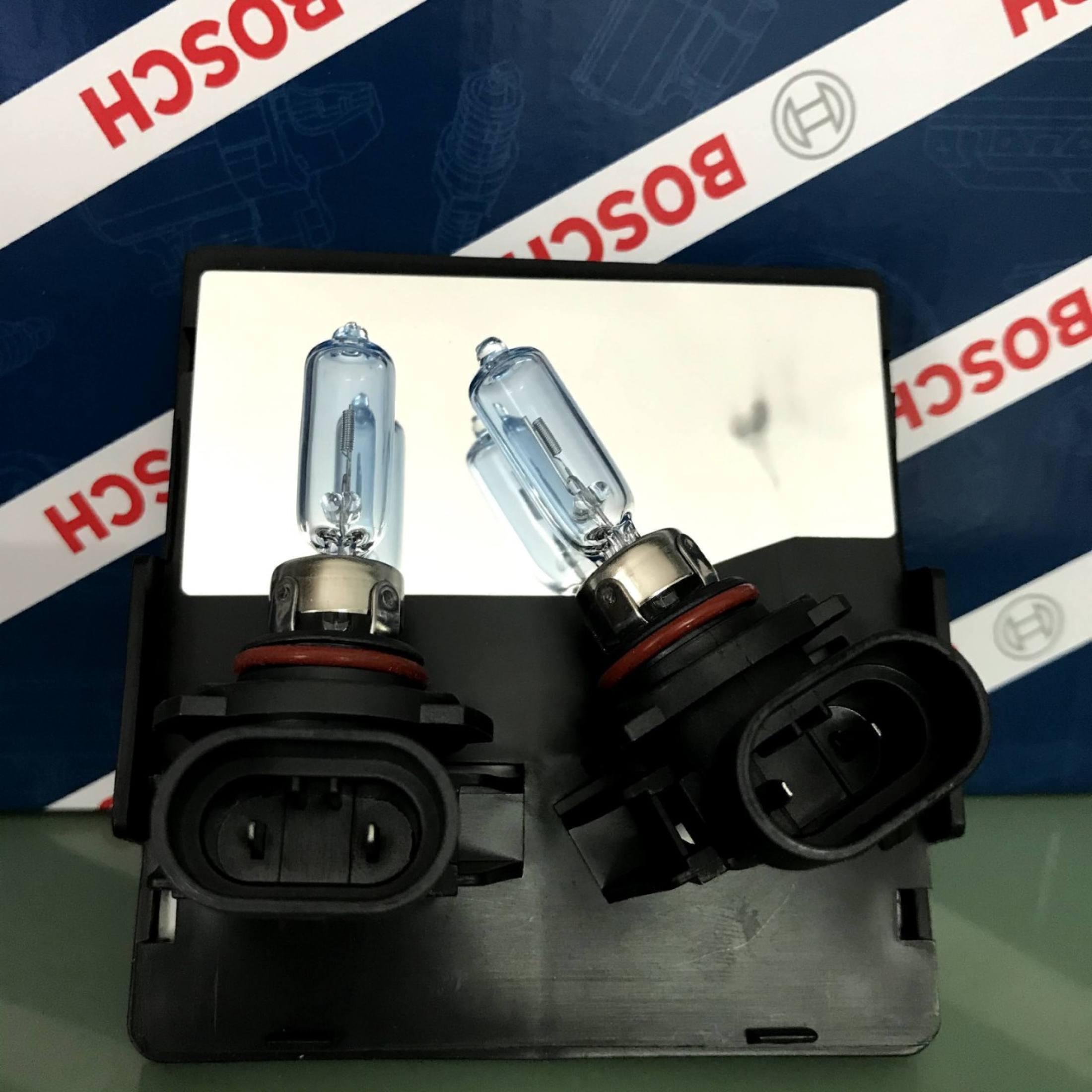 Bóng Đèn Tăng Sáng Bosch 9005 (HB3) 12V 65W Sportec Bright 4000K (Hộp 2 Bóng)