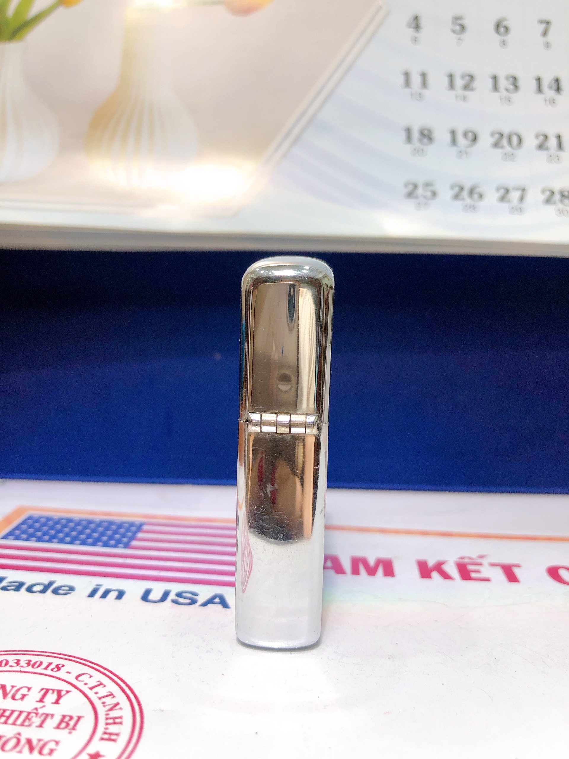 Bật lửa Ziiippo Mỹ chrome brushed khắc ăn mòn đổ sơn AMERICAN STATES INSURANCE, Mộc ngược chữ xéo sản xuất 1979, Hàng chính hãng