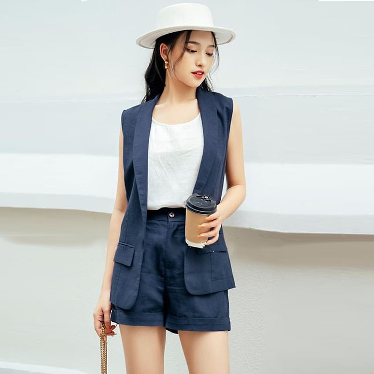 Set bộ linen áo vest ghile ve tròn kèm quần cộc trẻ trung