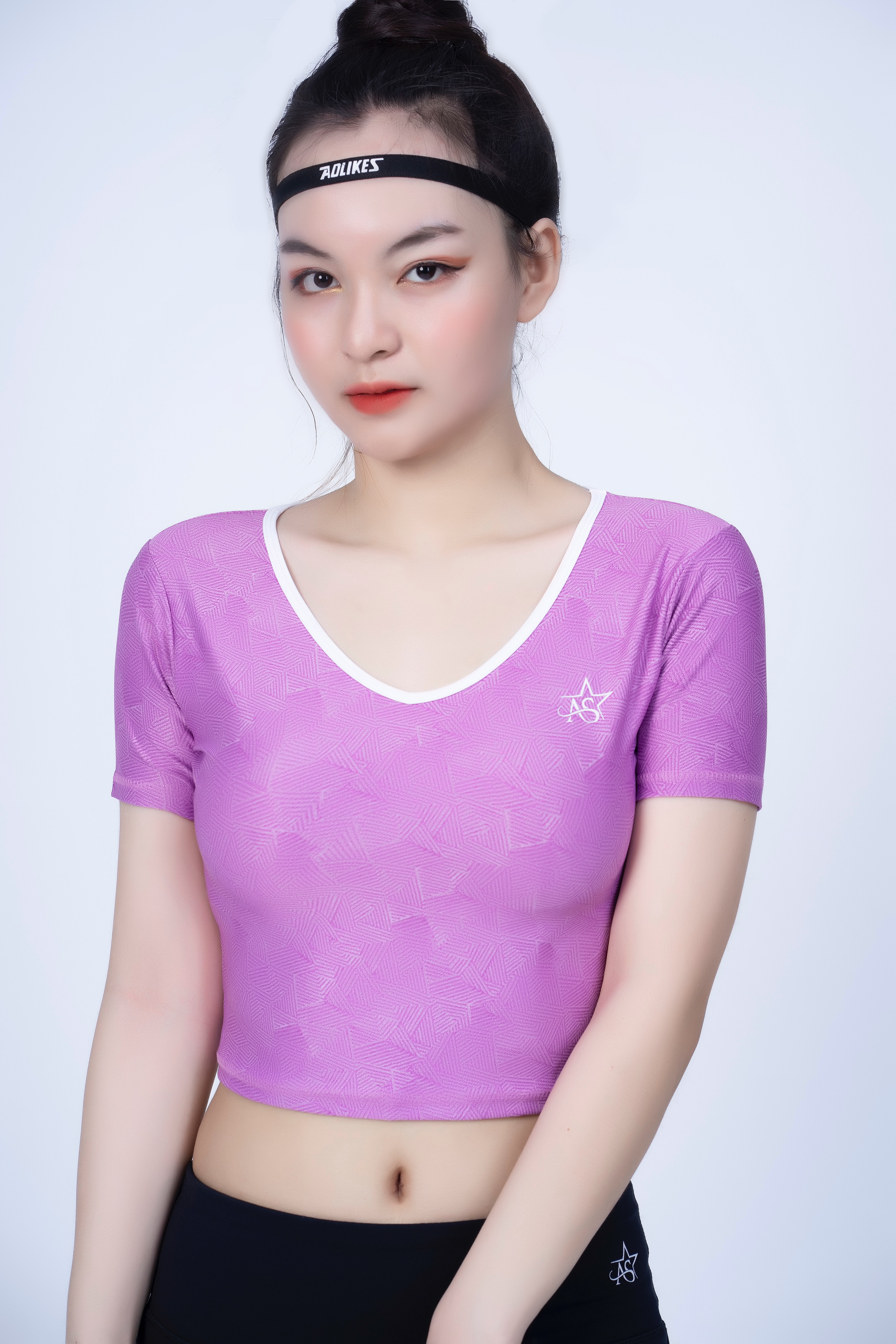 Áo Croptop thể thao nữ Ansa tay ngắn phối viền cổ - AR02