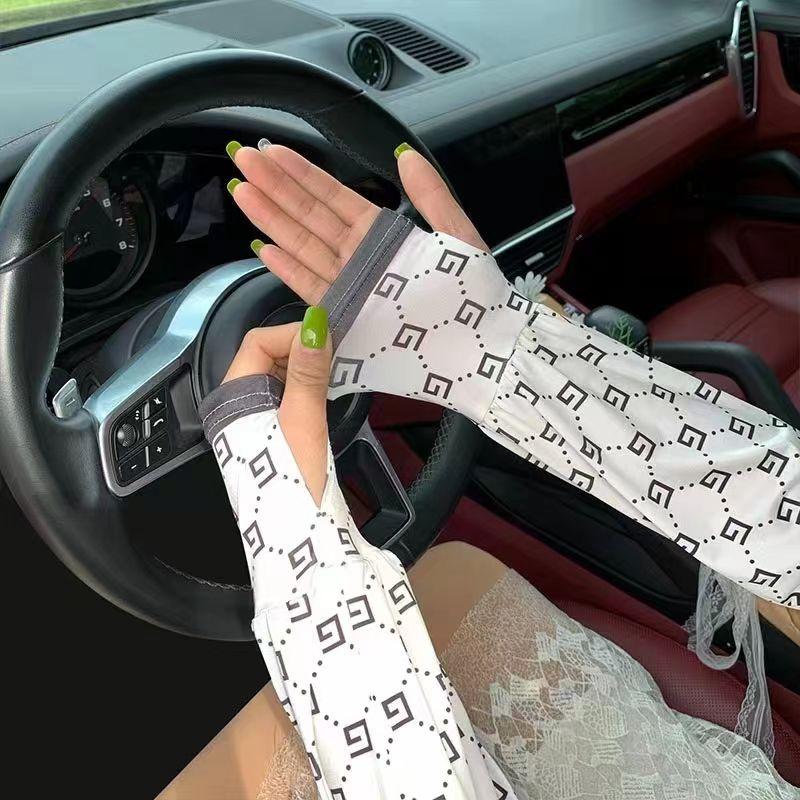 Găng tay chống nắng chống tia UV dáng rộng vải lụa mát in hoa thời trang