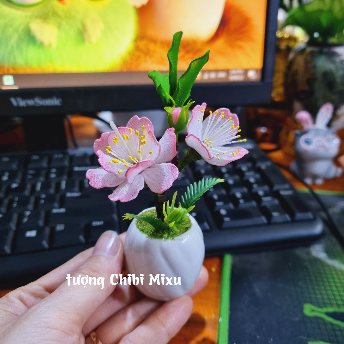 Chậu hoa đào mini bằng vải voan y hình