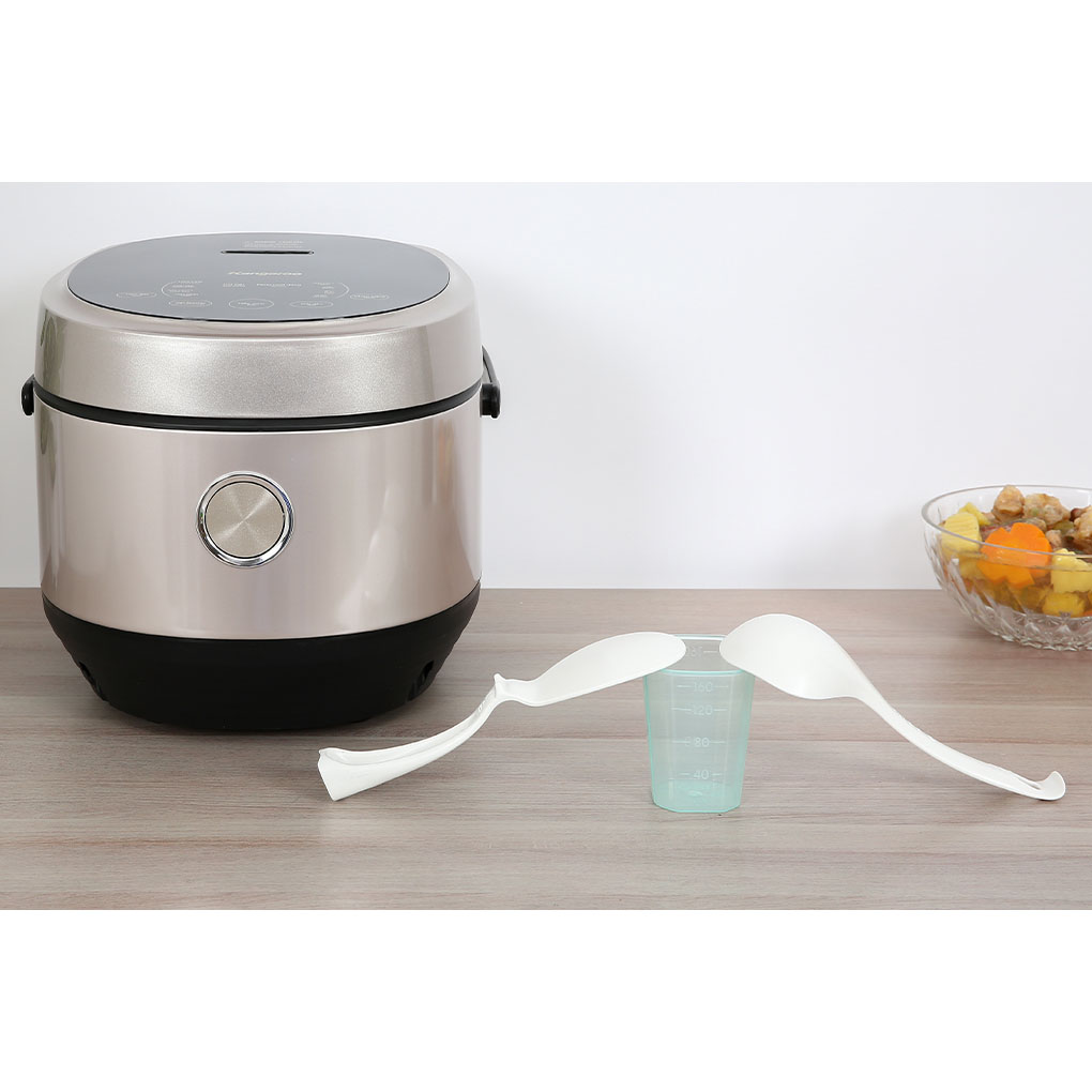 Nồi cơm điện tử Kangaroo 1.8L model KG18DR12, dung tích 1.8L, công suất 760W, công nghệ nấu 1D, thực hiện đa dạng món ăn với 10 chức năng cài đặt sẵn - Hàng chính hãng