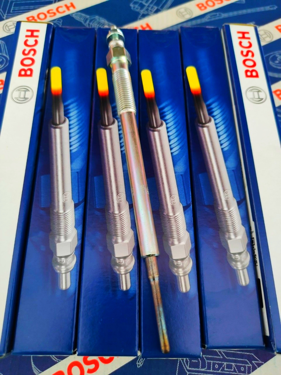 Bugi Xông Toyota Fortuner, Hilux, Hiace, Land Cruiser Prado - Bosch X2125