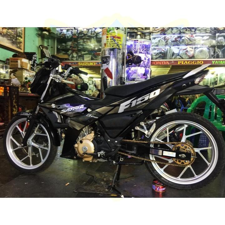 Tem rời xe satria xám đen chất liệu Crom