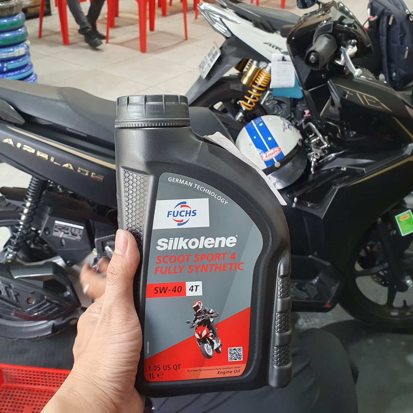 Nhớt Fuchs Silkolene Scoot Sport 4 5W40 cho xe ga (390001)