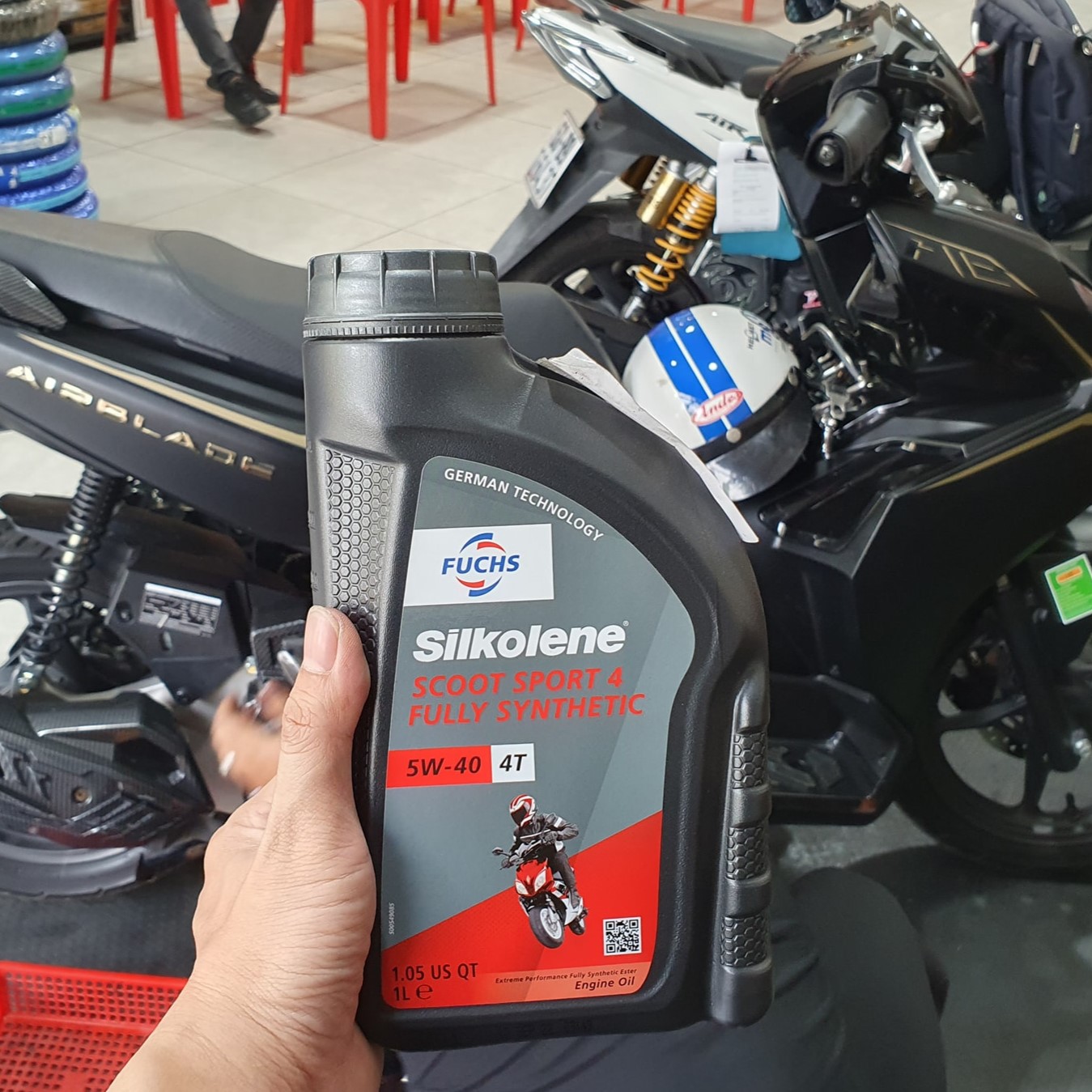 Nhớt Fuchs Silkolene Scoot Sport 4 5W40 cho xe ga (390001)