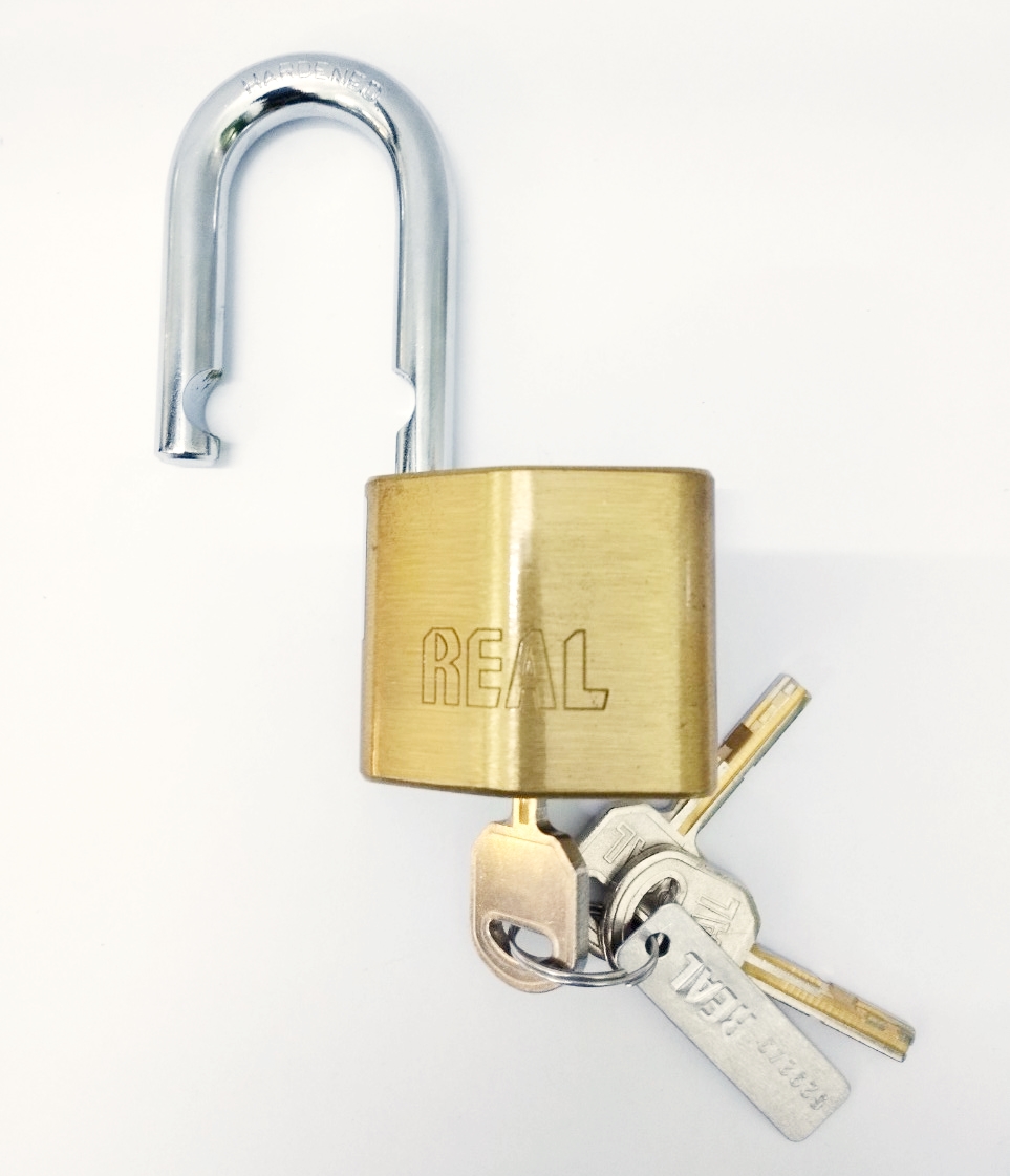RL8710-01 Khóa treo Real hình thoi 55mm bằng đồng thau sơn bóng màu thau, chống cưa, chống trộm