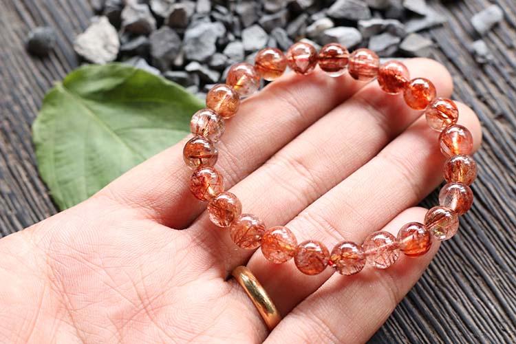 Vòng Thạch Anh Tóc Đỏ Myanmar 9.5mm Ngọc Quý Gemstones VT121