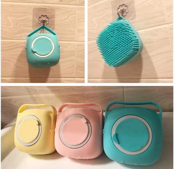 Bông tắm silicon hình vuông có chỗ chứa xag bông, làm từ chất liệu silicon cao cấp