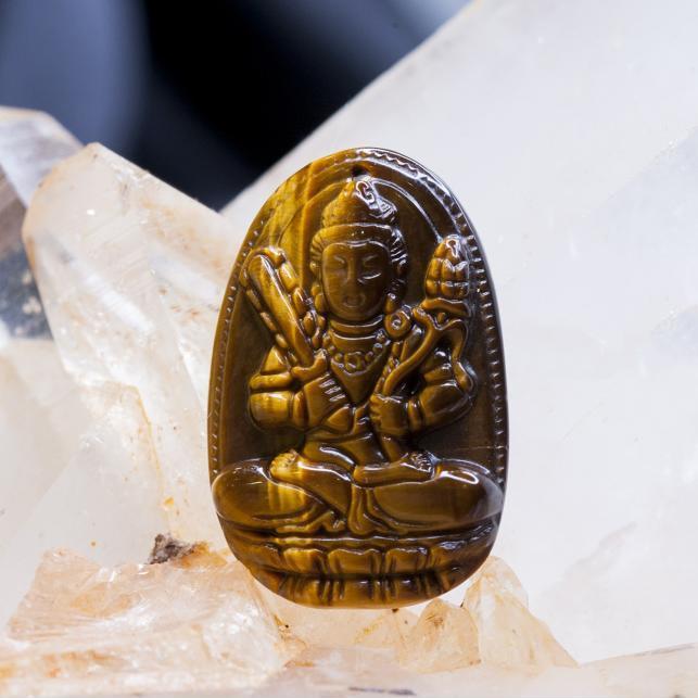 Mặt dây chuyền Hư Không Tạng Bồ Tát đá Mắt Hổ Vàng tự nhiên - Phật Độ Mạng cho người tuổi Sửu, Dần - PBMTIG02 (Mặt kèm sẵn dây đeo)