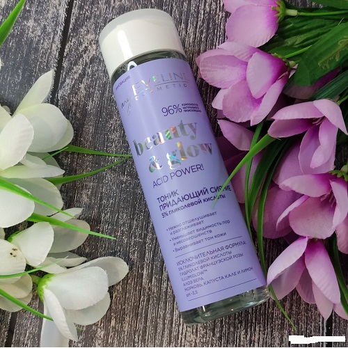 Nước hoa hồng Eveline Beauty & Glow làm sáng da Glycolic axit 200ML