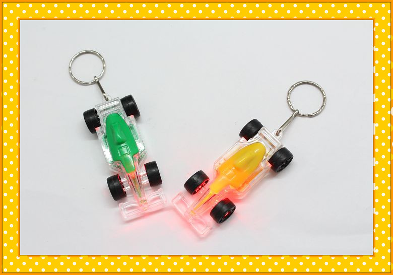 Móc khóa hình ô tô đua có đèn led phát sáng hiện đại MK15