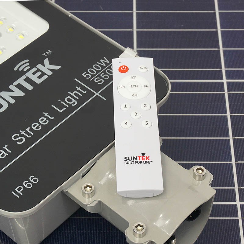 Đèn Đường Năng Lượng Mặt Trời SUNTEK LED Solar Street Light S500 Plus 500W - Chống Nước/Bụi/Sét | Chiếu sáng 22 giờ | Điều khiển Từ xa | Tự động Bật/Tắt khi trời Tối/Sáng - Hàng Chính Hãng - Bảo hành 2 năm 1 đổi 1