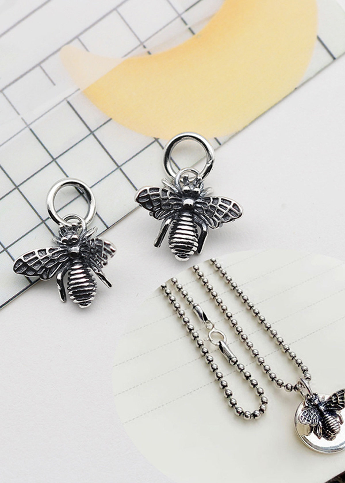 Combo 2 cái charm bạc hình con ong treo - Ngọc Quý Gemstones