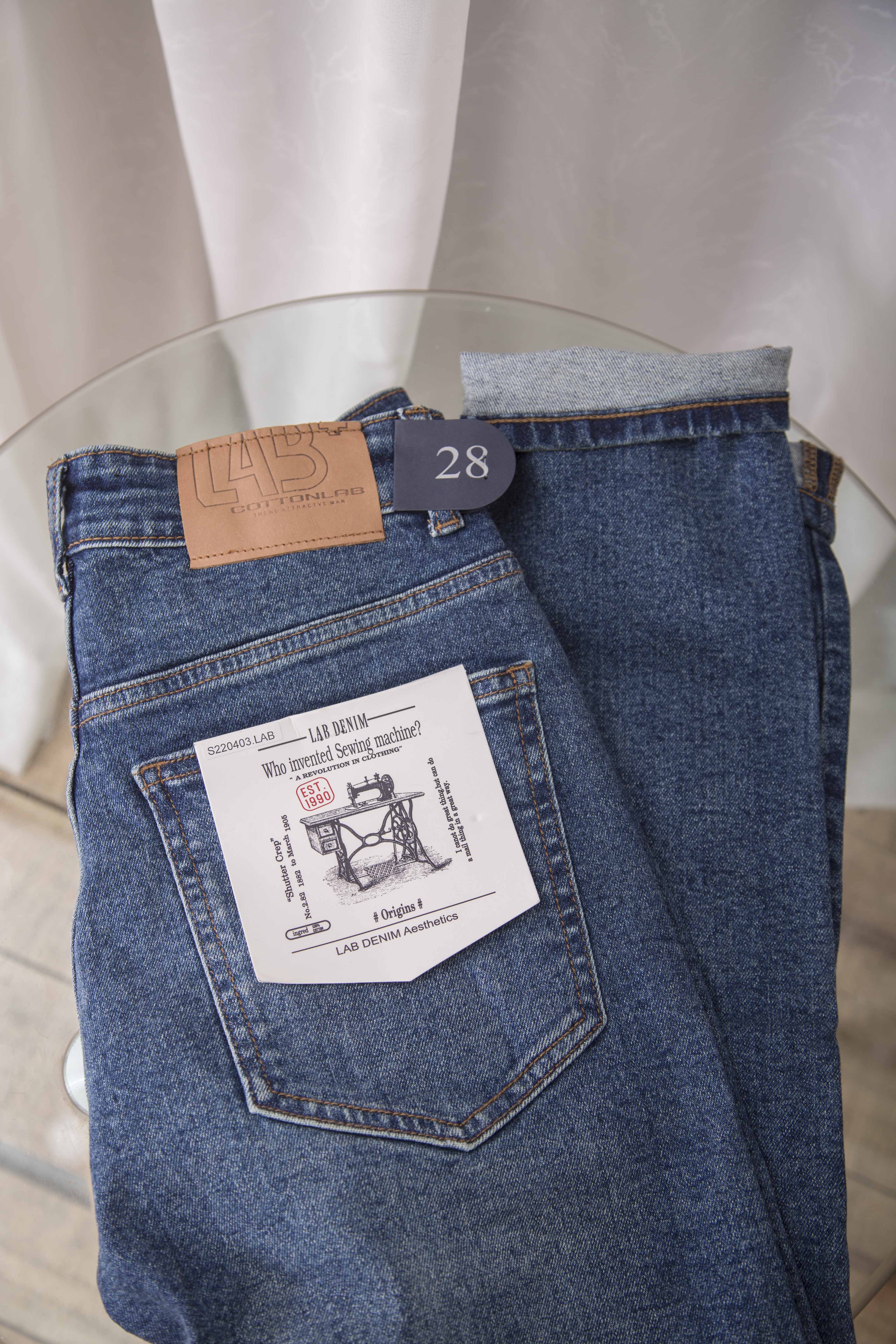 Quần jean nam cao cấp màu xanh đậm vintage rách mài nhẹ thương hiệu cottonlab - LAB220403
