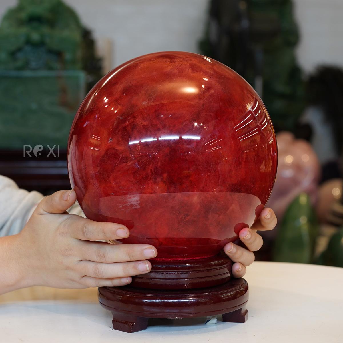 Quả Cầu đá obsidian đỏ 8,6kg - 19,6cm