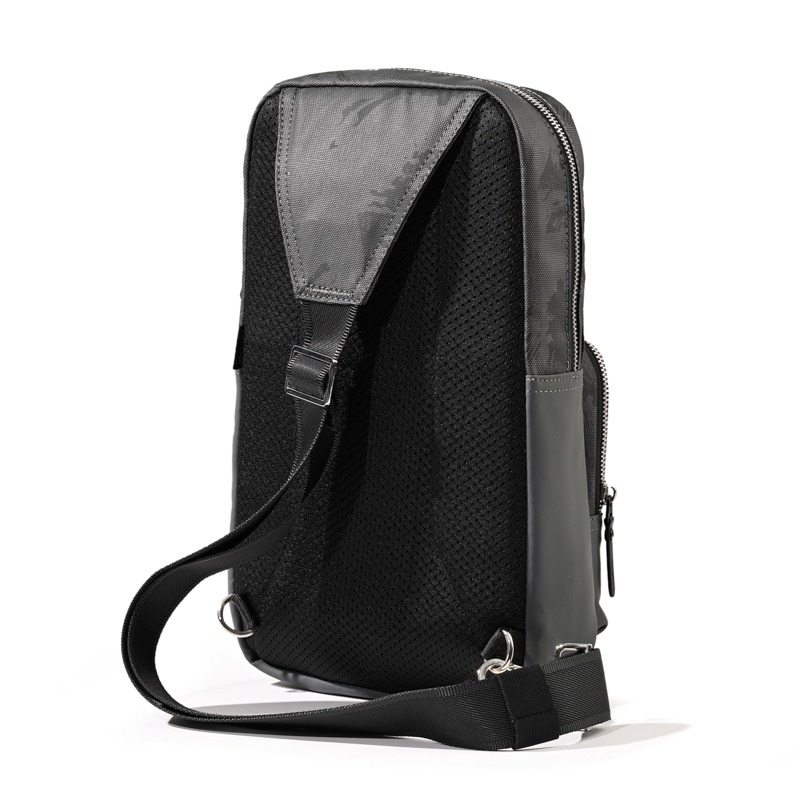 Túi đeo chéo Mr Vui 009 size to có thể đựng được sách vở, kiểu dáng đẹp, nhiều ngăn ( kích thước 33 x 20 x 7 cm)