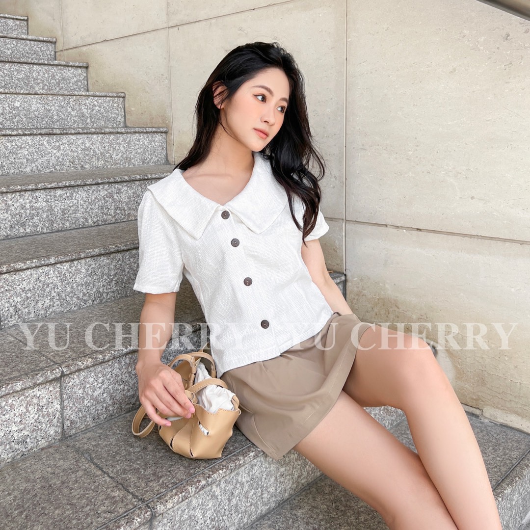 YU CHERRY | Áo nữ Tweed Pin Top YA392