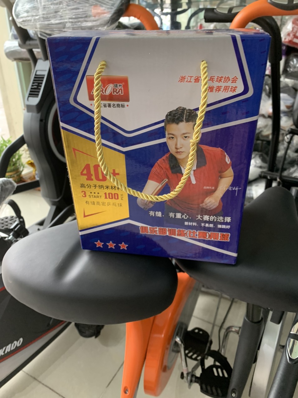 Hộp bóng bàn 100 quả Arora