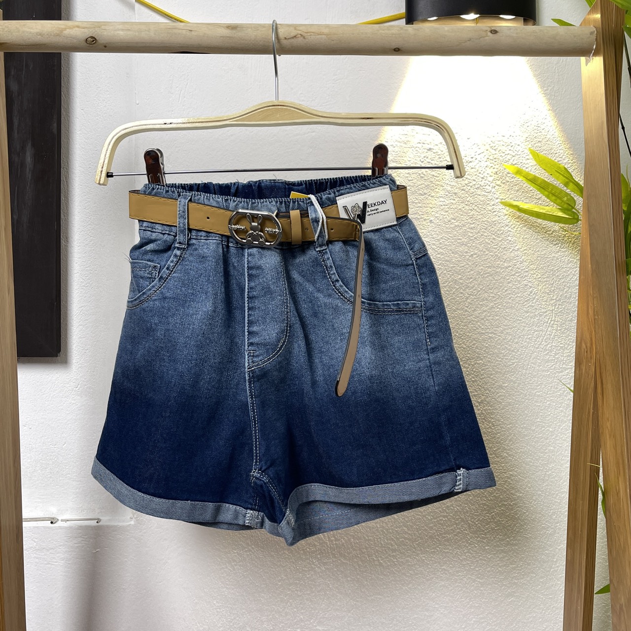 Quần đùi bé gái vải bò size đại, Short jean cho bé 6-12 tuổi chữ W co giãn mềm mại kiểu dáng thời trang