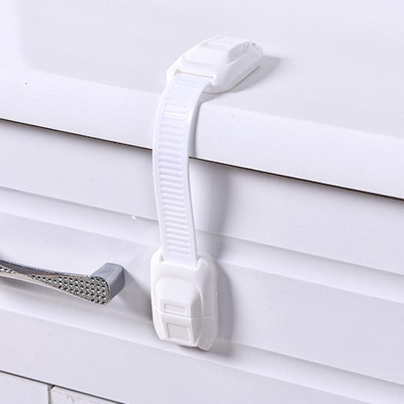 Khóa Cửa Tủ An Toàn Cho Bé