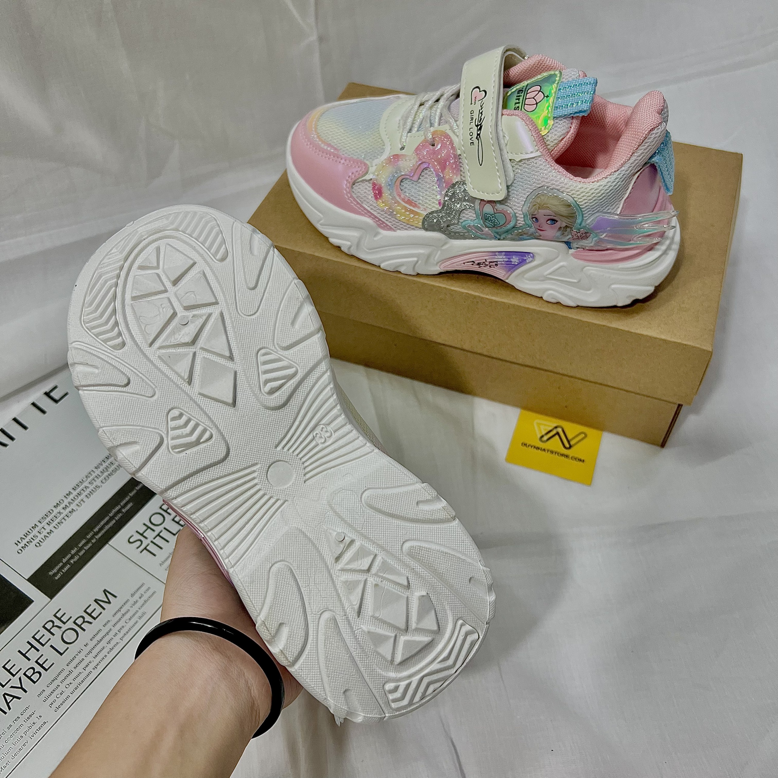 Giày Thể Thao Em Bé Gái Nữ Công Chúa Elsa Hồng Tím 7 Màu Duy Nhật Store Xinh Size Lớn Uzzang Dây Dán Sneaker Bata Đẹp