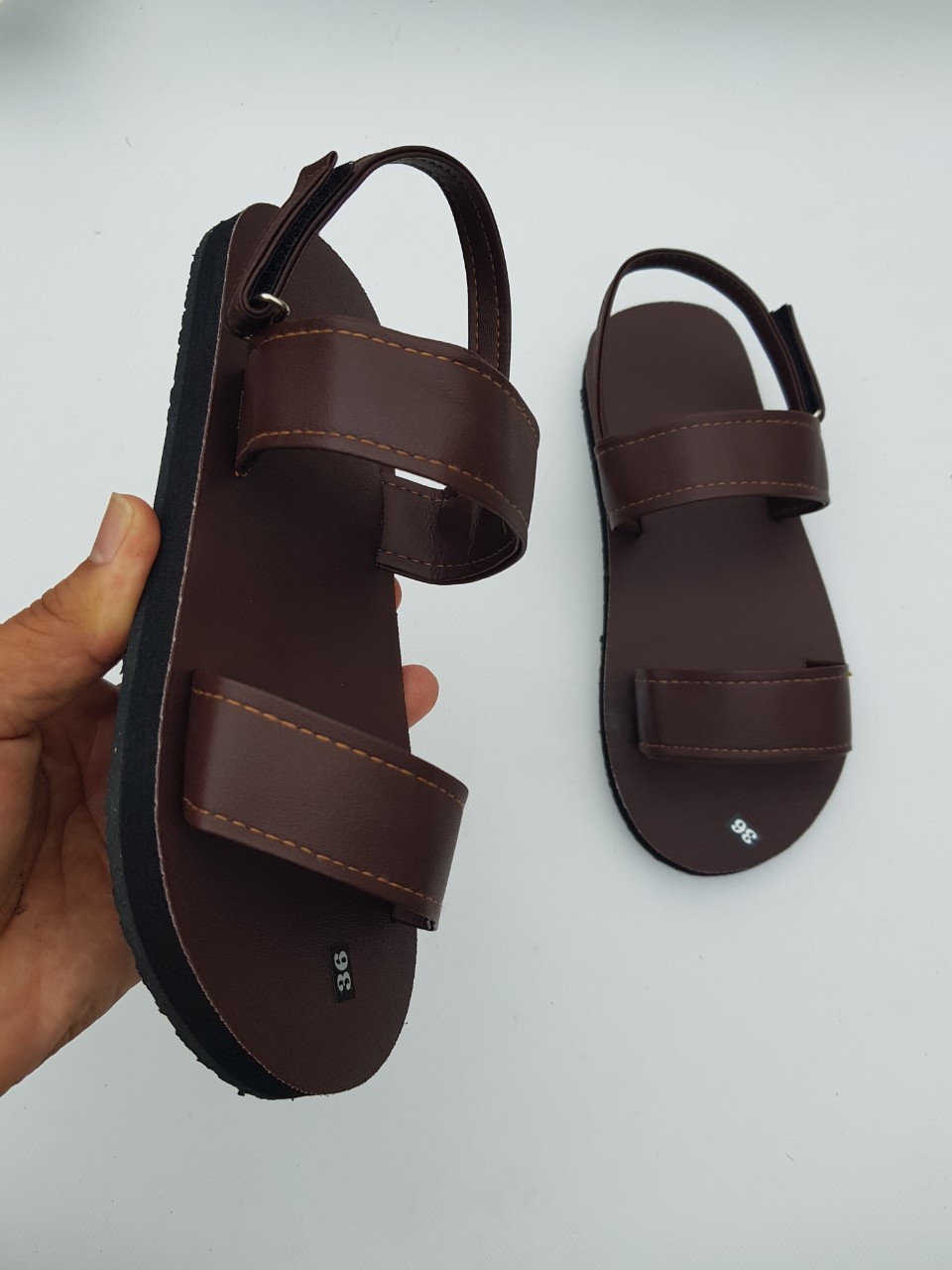 deps sandal ( đế nâu quai cùng màu ) size từ 35 nữ đến 40 nữ size khác ib chọn thêm