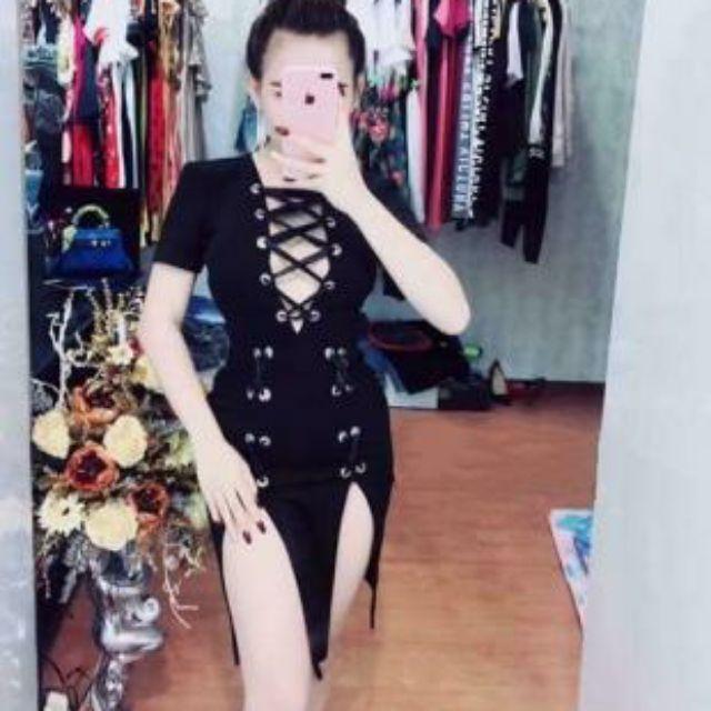 Đầm khoét ngực đan dây xẻ tà sexy