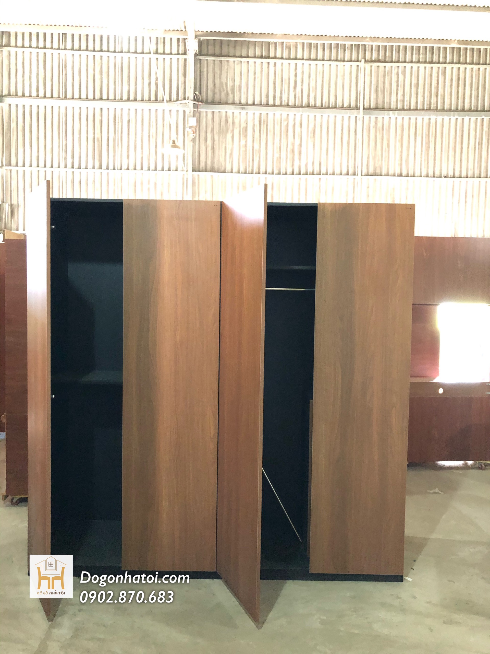 Tủ quần áo vân gỗ óc chó 4 Cánh - TA204 - Đồ Gỗ Nhà Tôi.