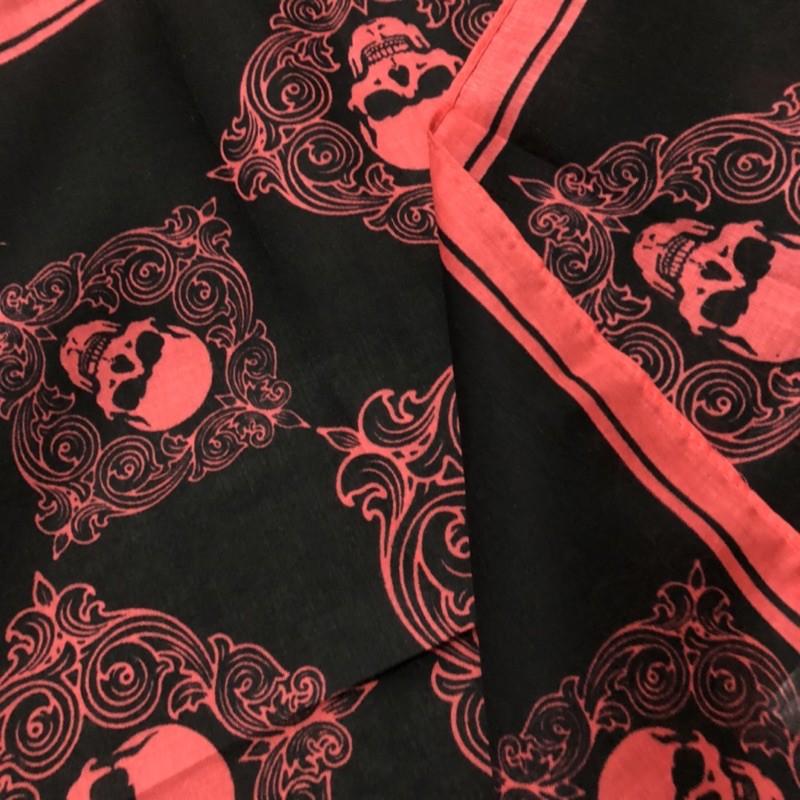 KHĂN BANDANA HOẠ TIẾT LẠ