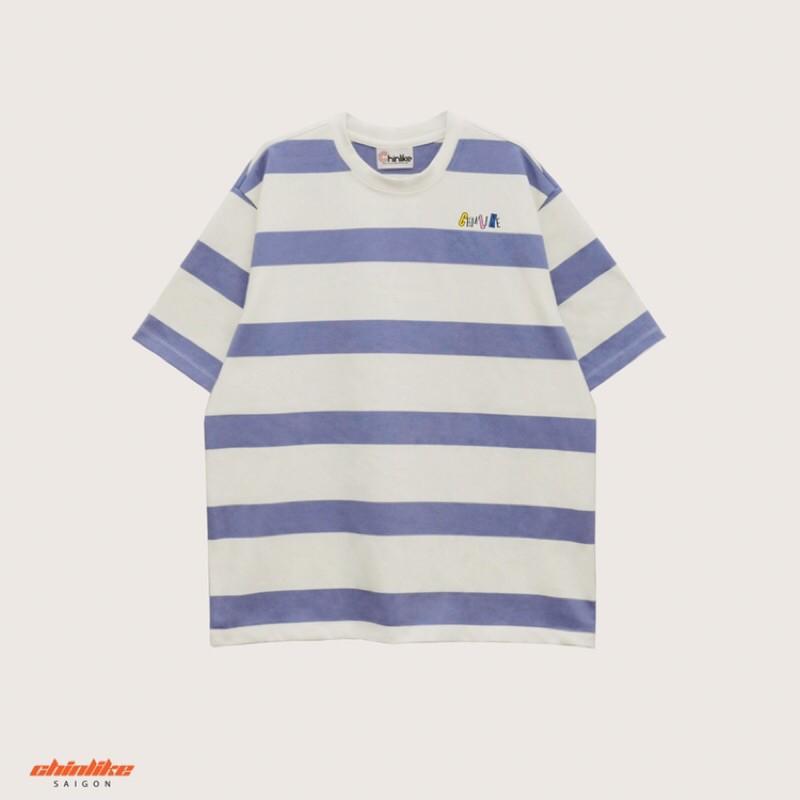 Áo kẻ sọc tím-Purple Striped logo Tee