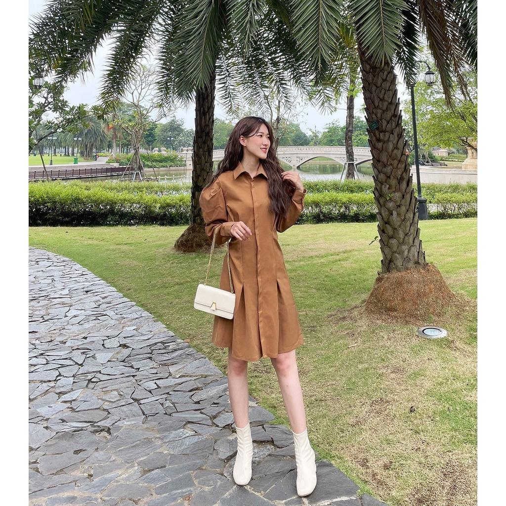 Đầm Dáng Suông, Dài Tay, Cách Điệu Nhún Eo, Cổ Sơ Mi, Ống Tay Bèo, Tà Xẻ, Màu Gạch - Lovadova 22D03C004