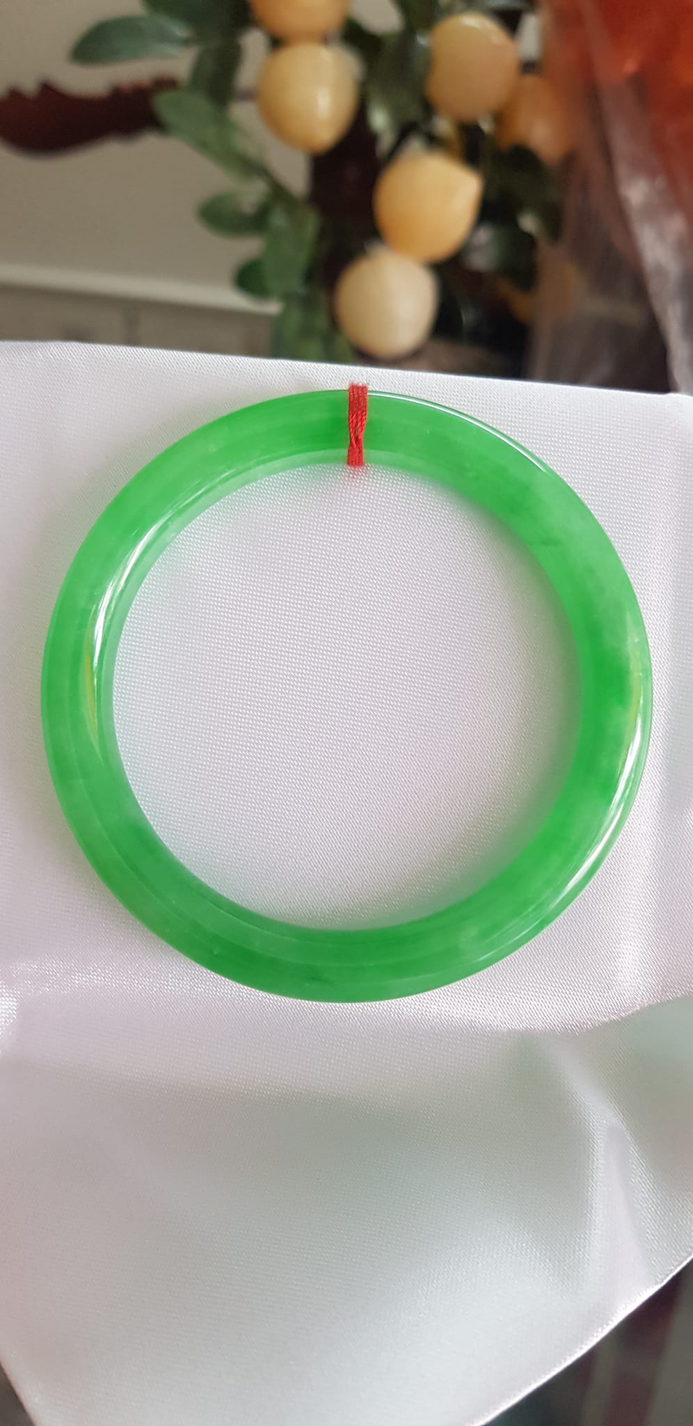 Vòng tay nữ đá cẩm thạch Lý Trong A 55mm x cọng 8mm Màu Xanh lá tươi sáng bóng đều cả vòng rất đẹp Nữ 54kg - 63kg đeo mệnh Mộc mệnh Hỏa mệnh Thủy ạ