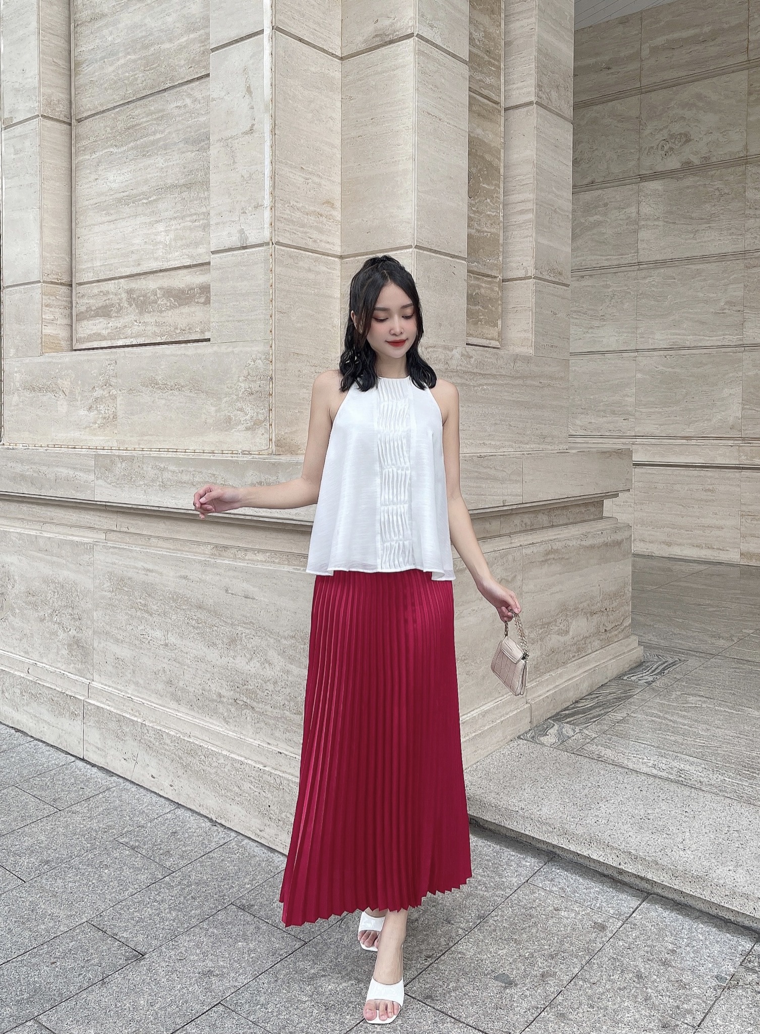 OLV - Chân váy Satin Pleated Skirt in Red