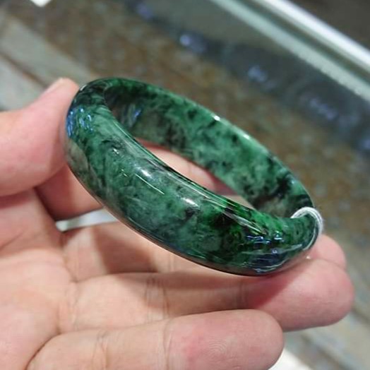 Vòng cẩm thạch thiên nhiên màu xanh sơn thủy ny tay 53mm