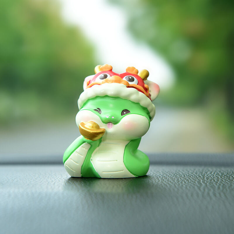 Mô Hình Rắn ChiBi Xanh Đội Nón Mùa Xuân Trang Trí Ô Tô Bàn Làm Việc_ Hàng chính hãng