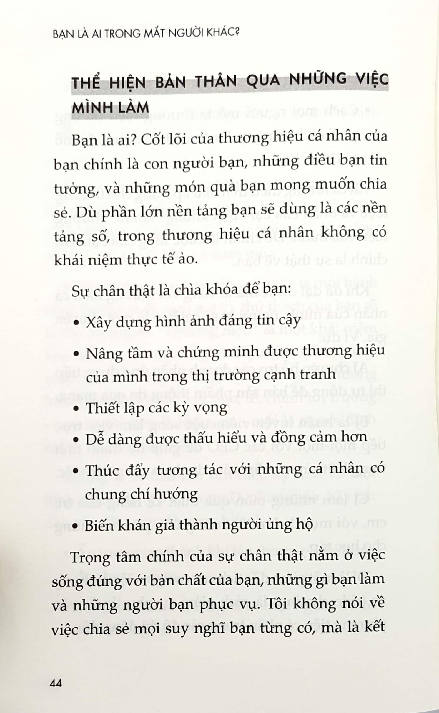Bạn Là Ai Trong Mắt Người Khác