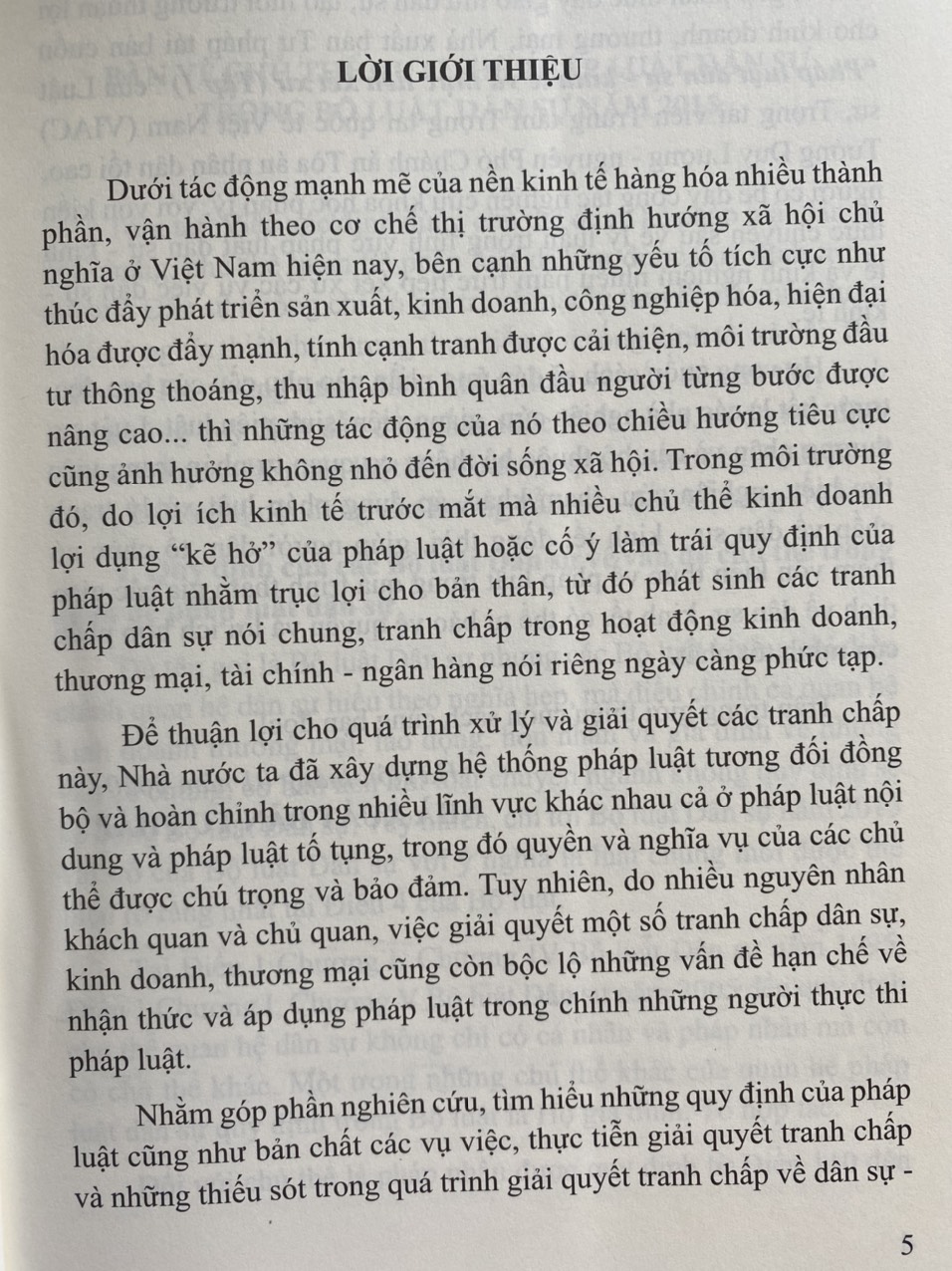 Pháp Luật Dân Sự kinh Tế Và Thực Tiễn Xét Xử