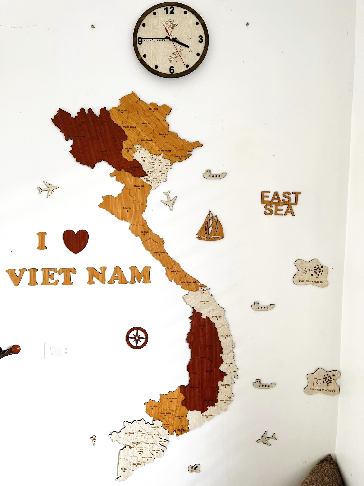Bản đồ gỗ Việt Nam 3D dán tường - Vật phẩm trang trí nội thất phòng học, phòng khách, văn phòng độc đáo, mới lạ