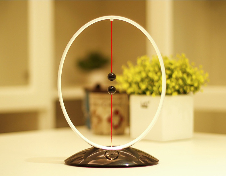 Đèn ngủ trang trí Magnetic Balance Light