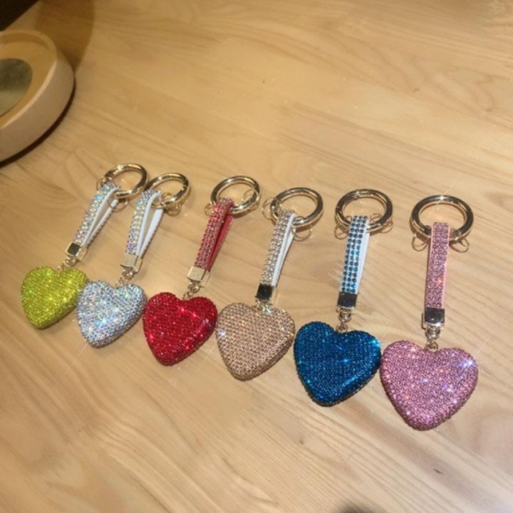 Móc Khóa Hình Trái Tim Đính Đá Mia shop
