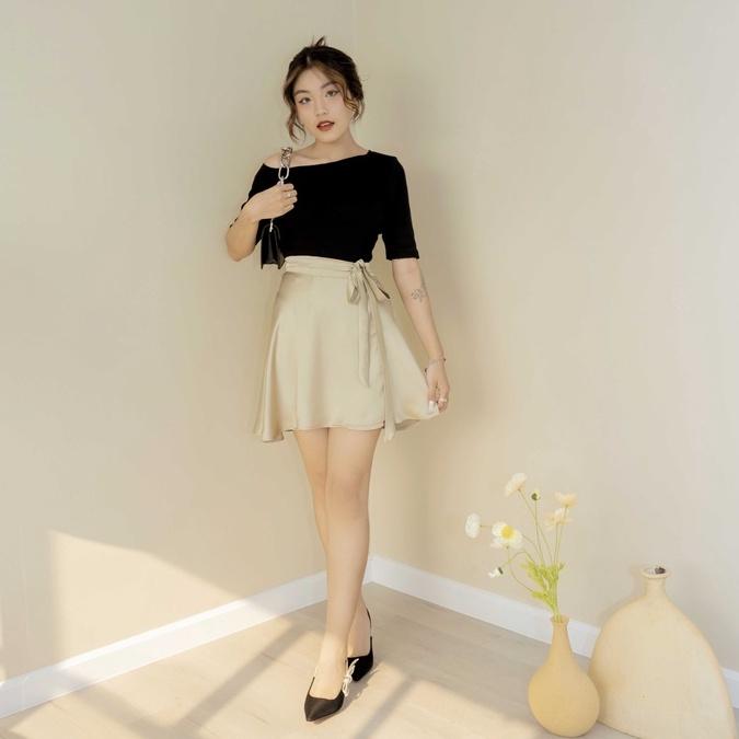 Áo trễ vai Linn Black Top