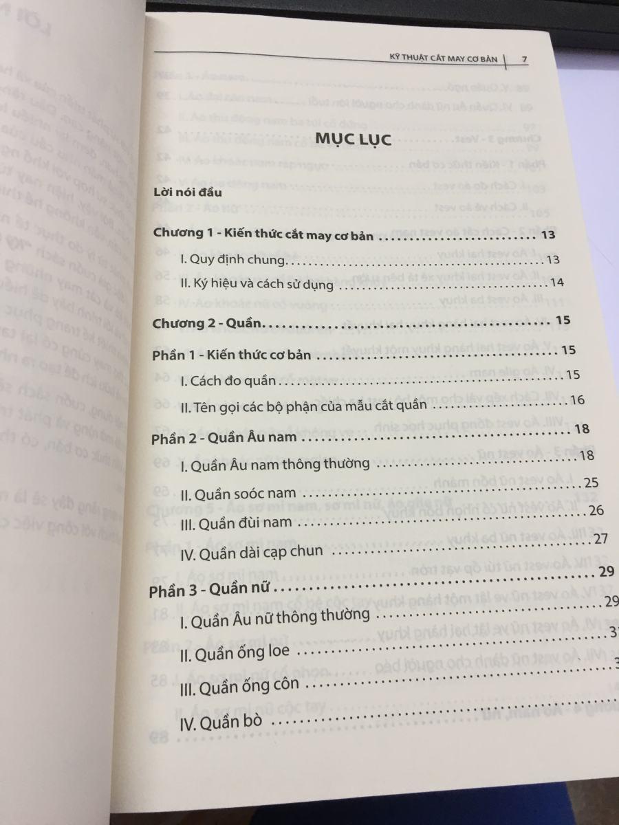 Kỹ Thuật Cắt May Cơ Bản - Tập 1 (Dành Cho Người Mới Học) (Tái Bản)