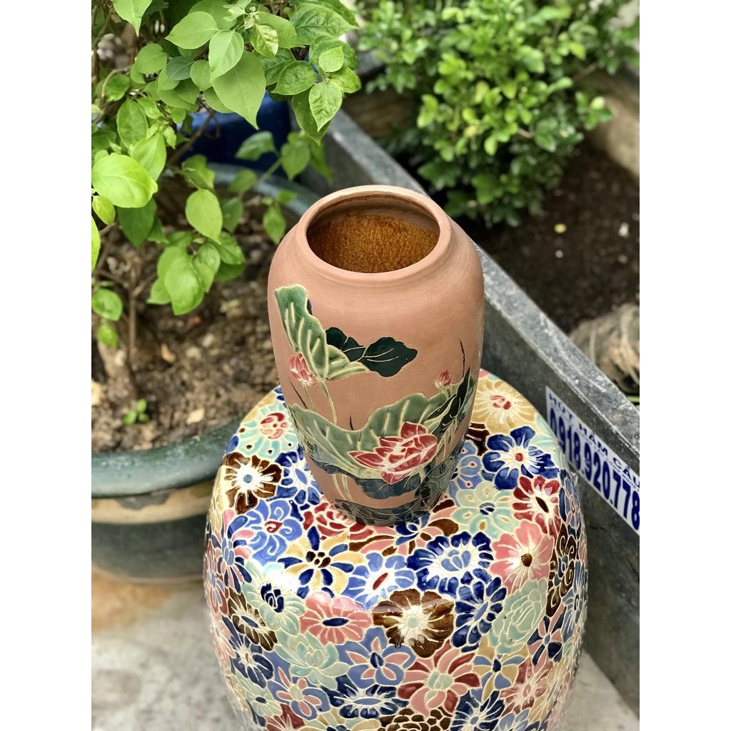 Bình Hoa Sen Vẽ Thủ Công Gốm Sứ Nam Bộ Nền Đất