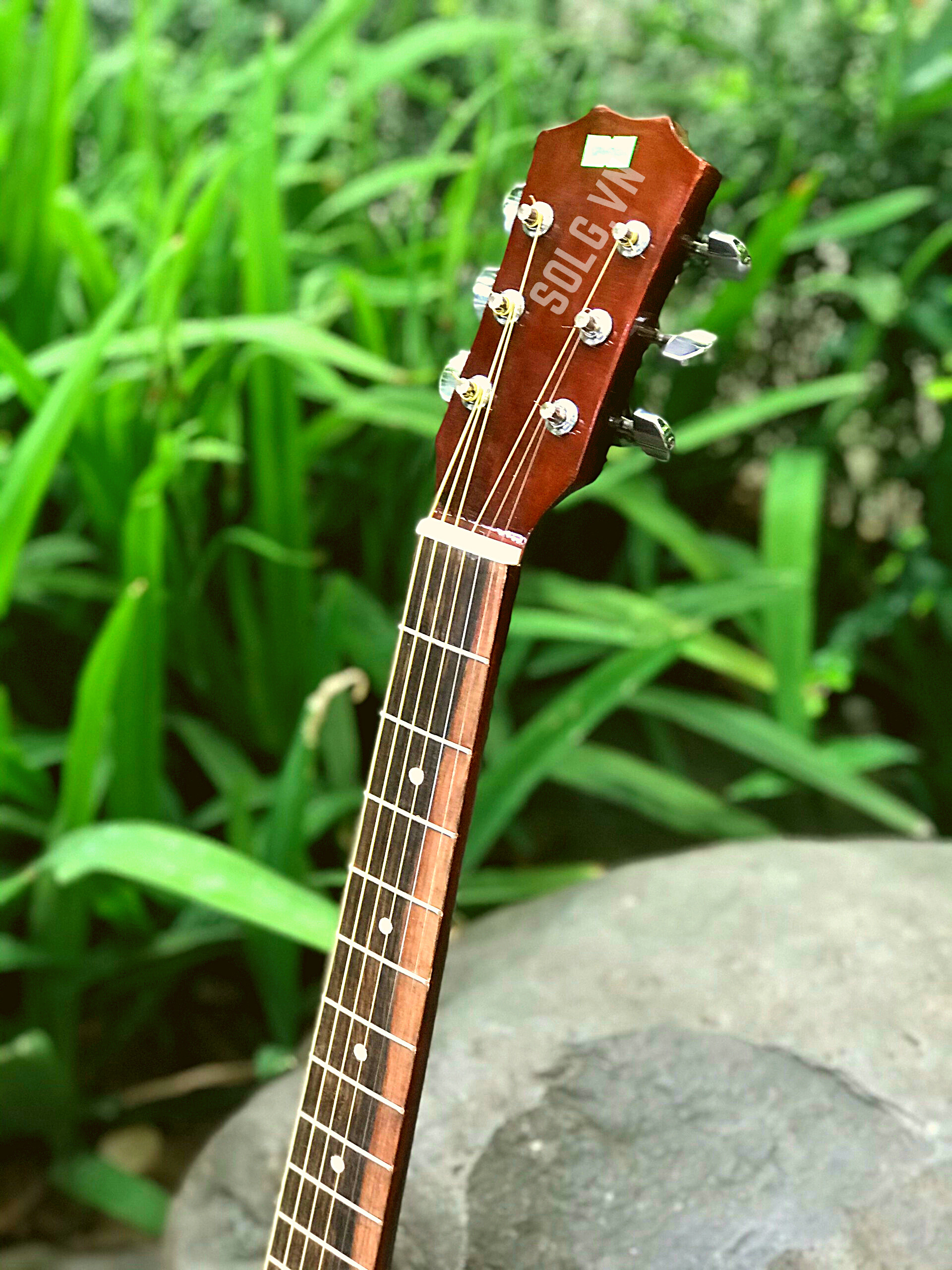 Guitar Acoustic SAG03C Dáng khuyết - Kèm Phụ Kiện